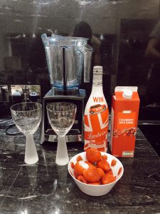 Cocktail evenings in with the girls | Lambrini Cocktail | Girl Going Global |